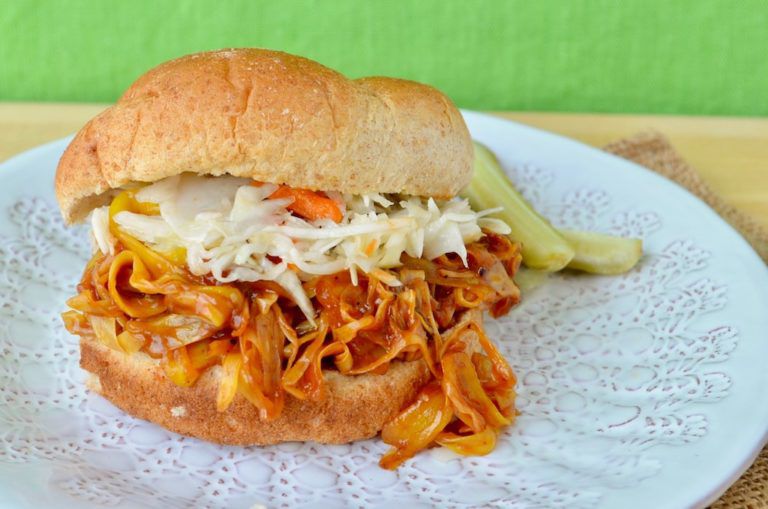 

<p>Jackfruit barbecue sandwich</p>
<p>“><figcaption class=