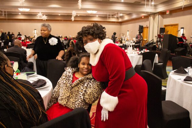 he Recorder Women&rsquo;s Auxiliary hosted &ldquo;A Legendary Function at an Uptown Junction&rdquo; on Dec. 10 that featured live music, vendors, a raffle and a fashion show.