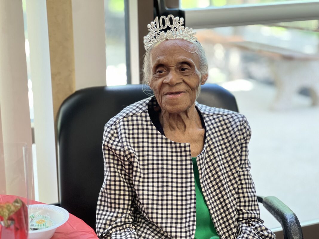 Indianapolis woman celebrates her 100th birthday