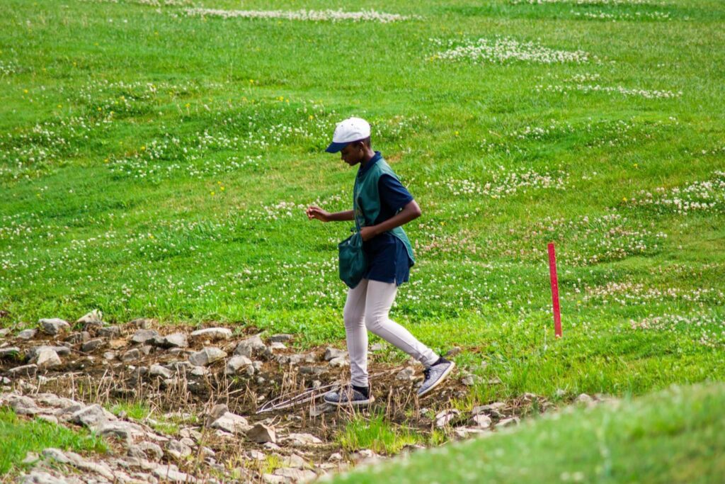 Ben Davis High School graduate awarded full ride scholarship for caddying