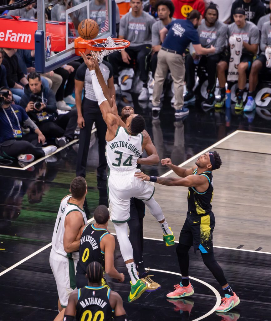 Milwaukee Bucks at Indiana Pacers, Gainbridge Fieldhouse, Indianapolis, IN, November 9, 2023. Photo by Walt Thomas.