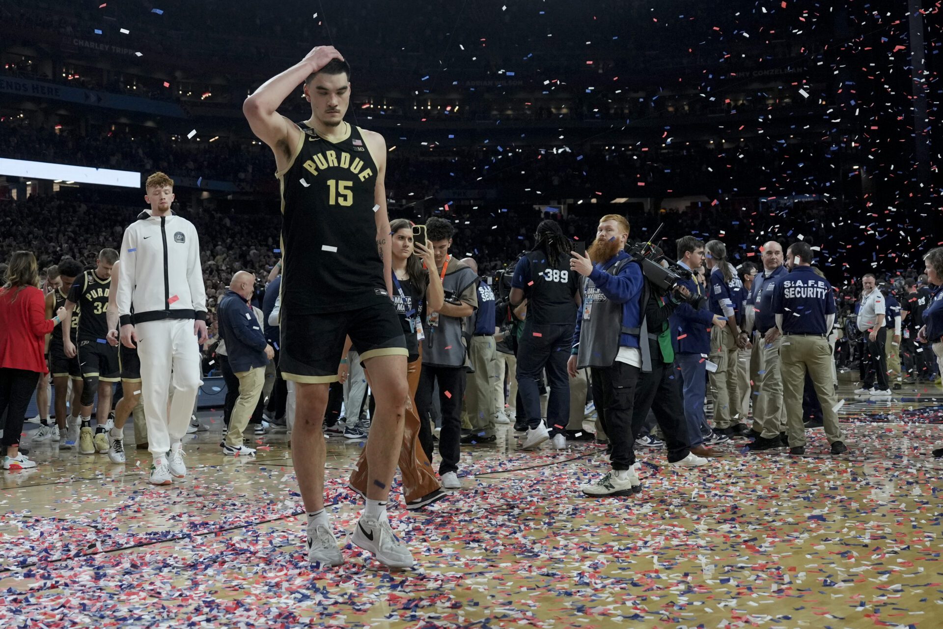 Edey shines in NCAA title game, not enough for UConn lose 75-60 - Vimarsana News