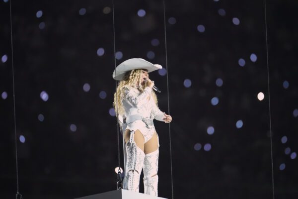 Beyonce performing during NFL Christmas game on Netflix 2024.