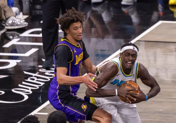 Lakers versus Pacers