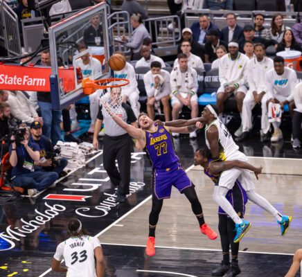 Lakers versus Pacers