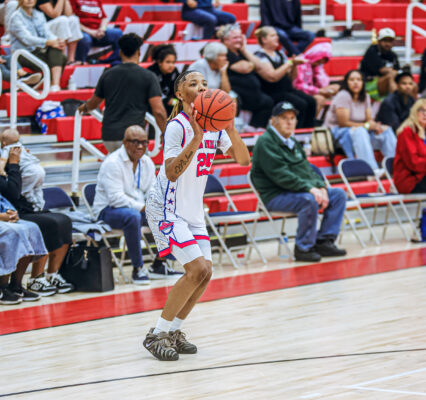 KeKe Butler (Lawrence Central) (Florida Atlantic commit) during the 2026 Prep Ball Stars Midwest Challenge in Indianapolis, Indiana. (photo/David Dixon)