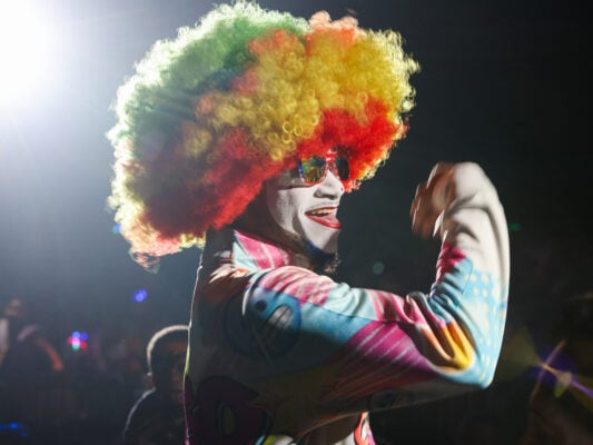 (Photo/Tim Pethel and Boon Vong, UniverSoul Circus).