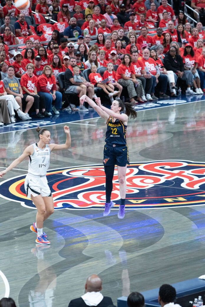 FeverAcesGame22026-MiaMoore-124 Indiana Fever point guard Caitlin Clark (22) during Game 2 versus the Indiana Fever, on Sept. 29, 2026, at Gainbridge Fieldhouse, in downtown Indianapolis, Ind. (Photo/Mia Moore)