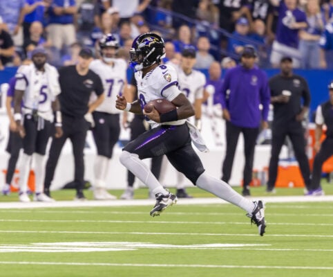 Baltimore Ravens quarterback Lamar Jackson (#8) scrambles with the football during the game on Sept. 13, 2026, at Lucas Oil Stadium, in downtown Indianapolis, Indiana. (Photo/Walt Thomas)
